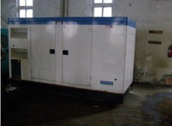 铜川康明斯150kw大型柴油二手发电机组